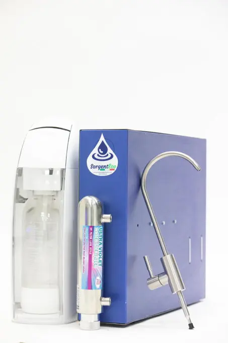 Depuratore acqua Eco Mony Sorgenteco per casa, ufficio e azienda Depuratore acqua Sorgenteco Eco Mony con rubinetto per ultrafiltrazione domestica a Taurisano